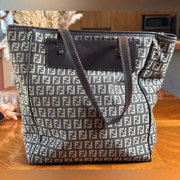 FENDI Zucchino Shoulder Tote Bag Brown Canvas - Picture 3 of 8